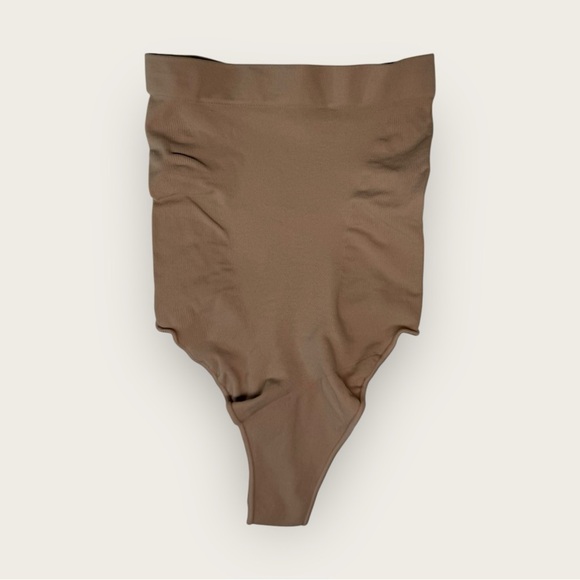 NWOT | SKIMS | High-Waisted Thong Shapewear | Clay | S/M - Picture 2 of 7